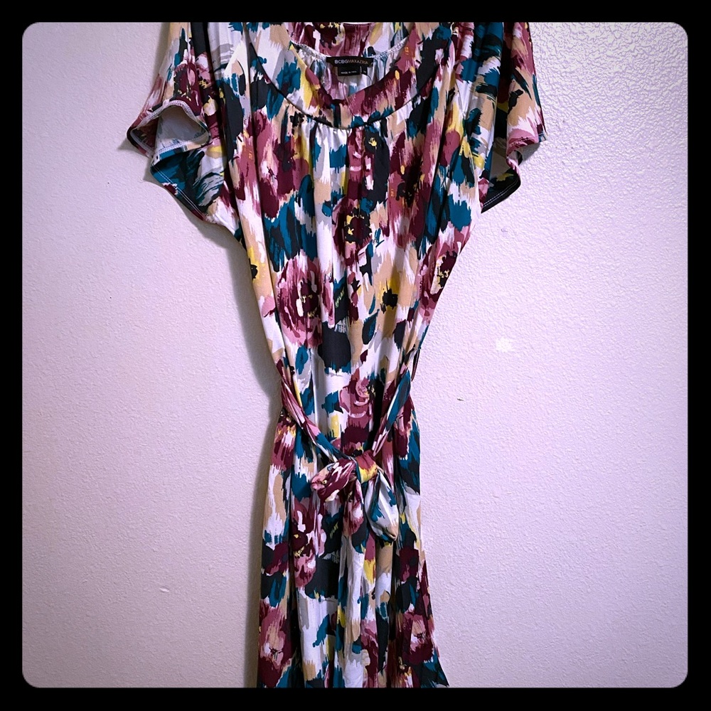 bcbg nwt stretch flutter sleeve dress size m